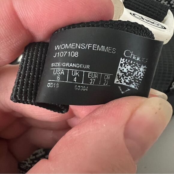 Chaco Z/Cloud X Sandals - Crochet Black White Women’s Size 6 - Picture 5 of 6